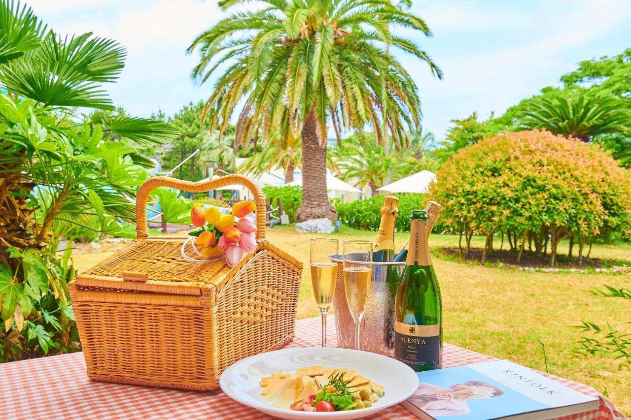 The Suites Hotel Jeju Σεογκουίπο Εξωτερικό φωτογραφία