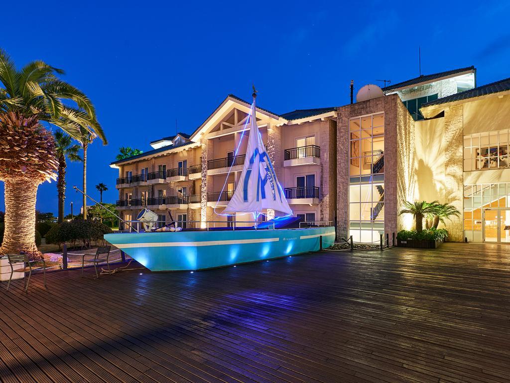 The Suites Hotel Jeju Σεογκουίπο Εξωτερικό φωτογραφία